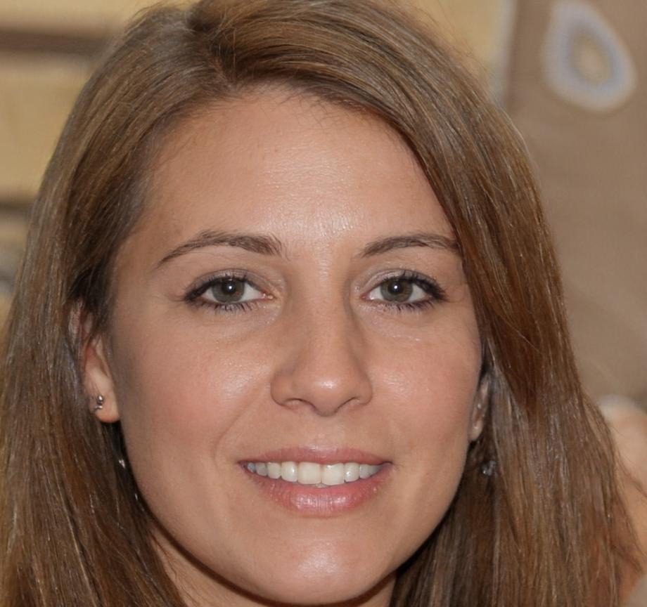 Photo de profil de Léonie Marchand, diplômée du programme